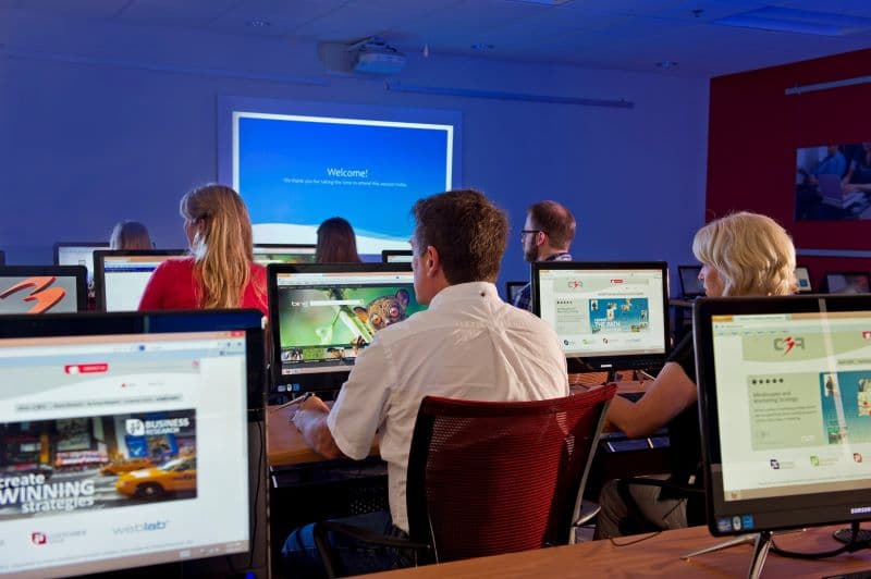 Group Lab – Seats 24